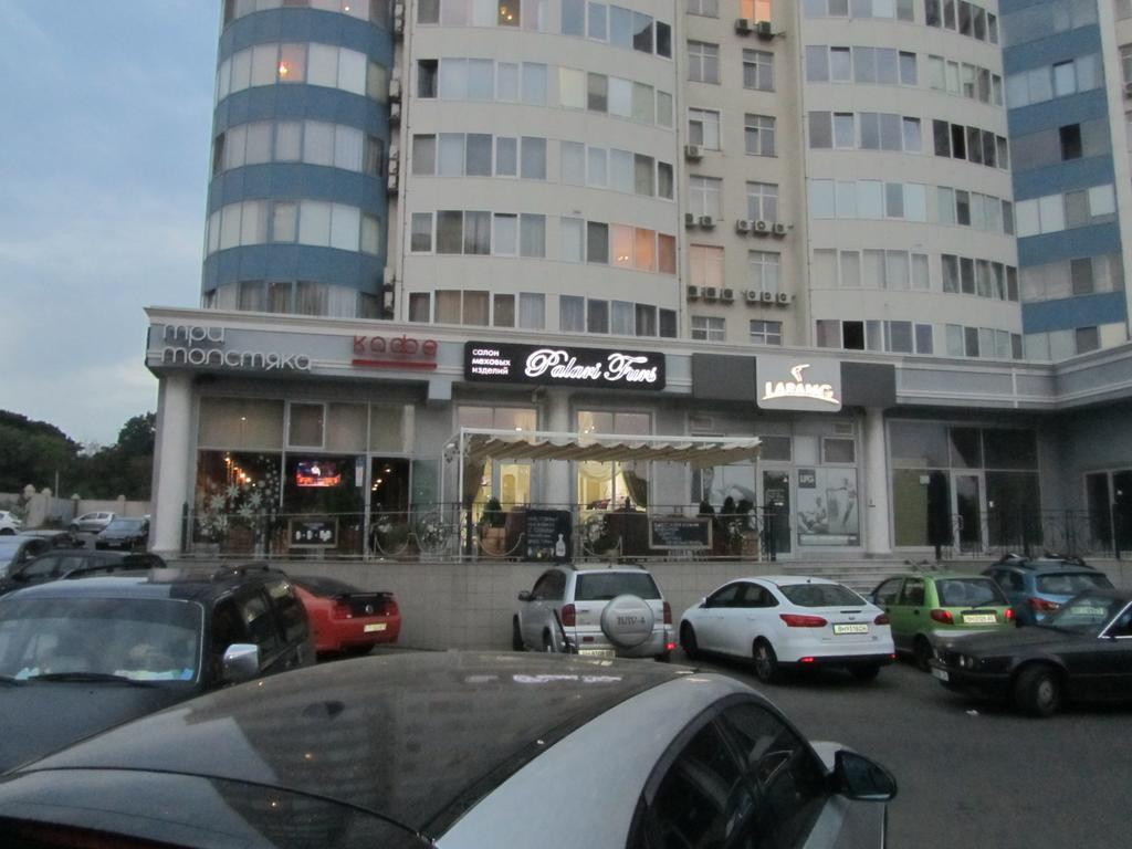 Apartments On Henuezskaya 5 Odessa Eksteriør bilde