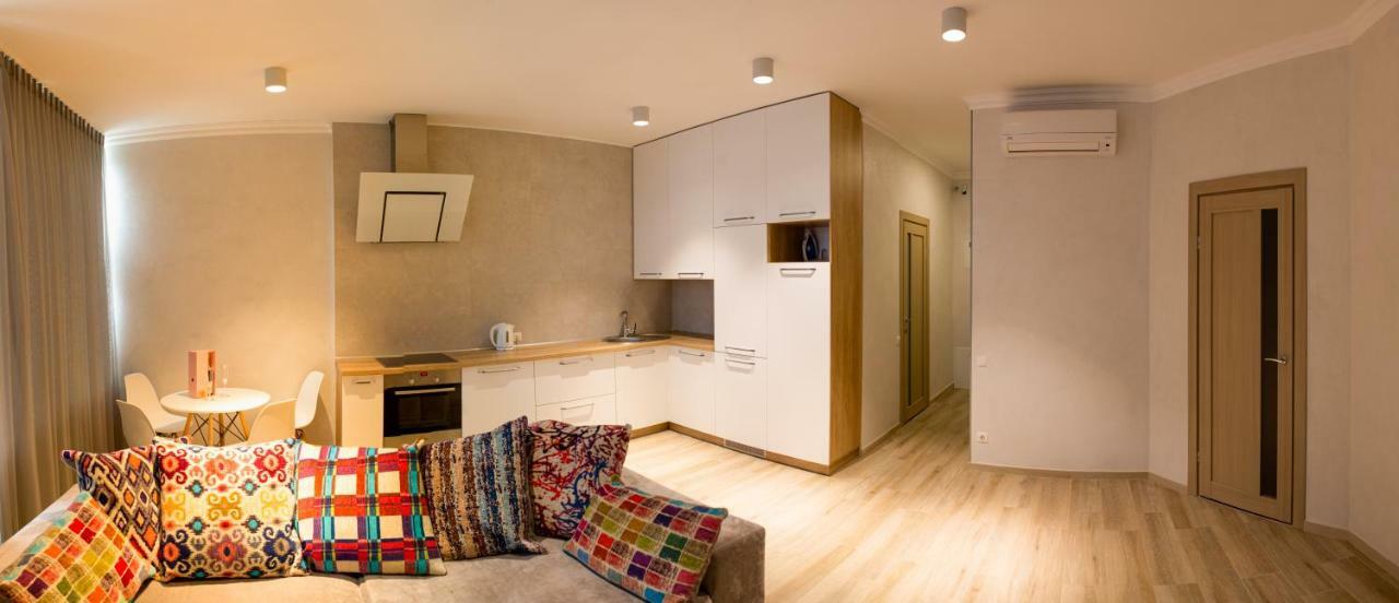 Apartments On Henuezskaya 5 Odessa Eksteriør bilde